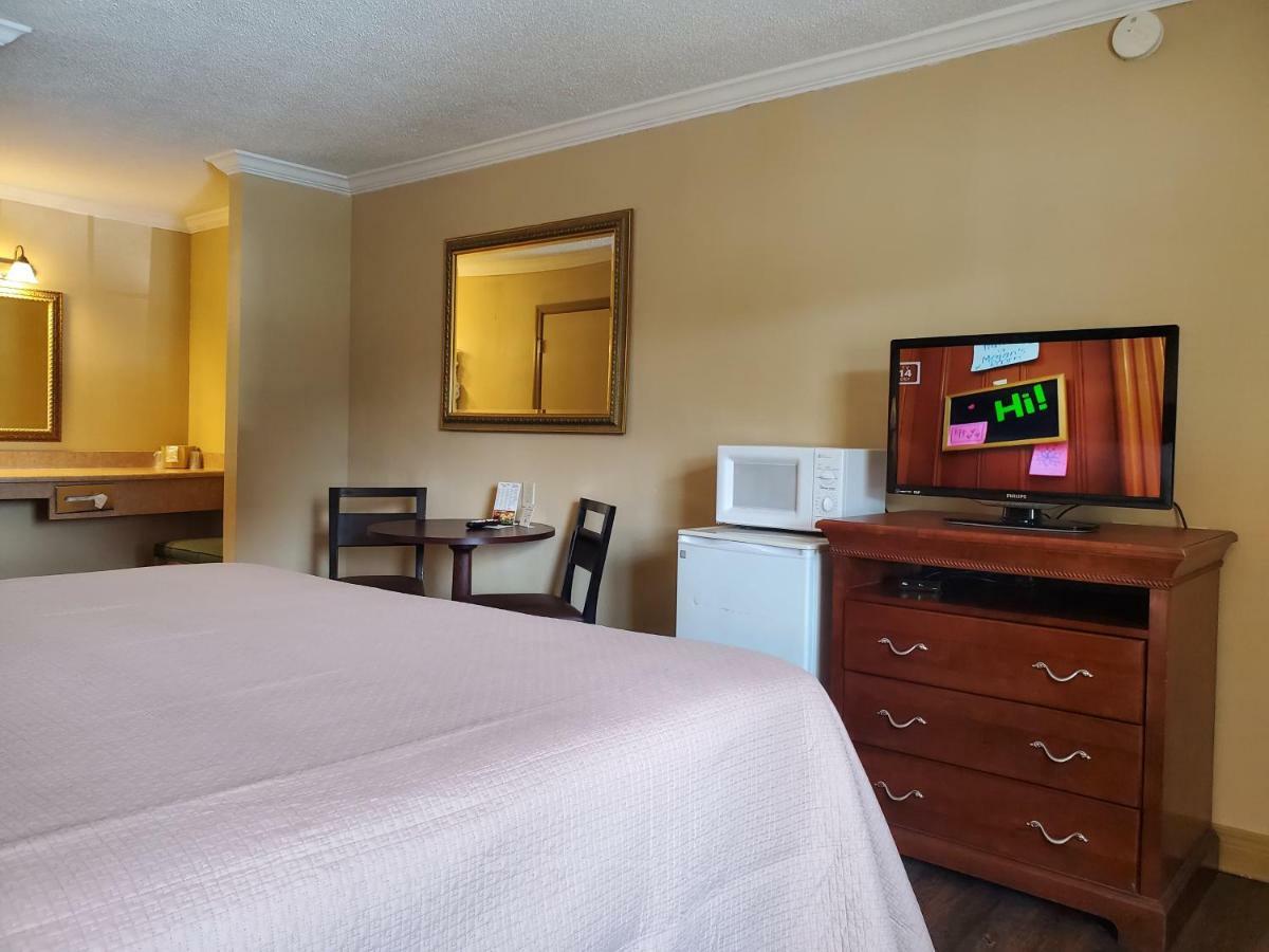 Colonial House Motel 鸽子谷 外观 照片