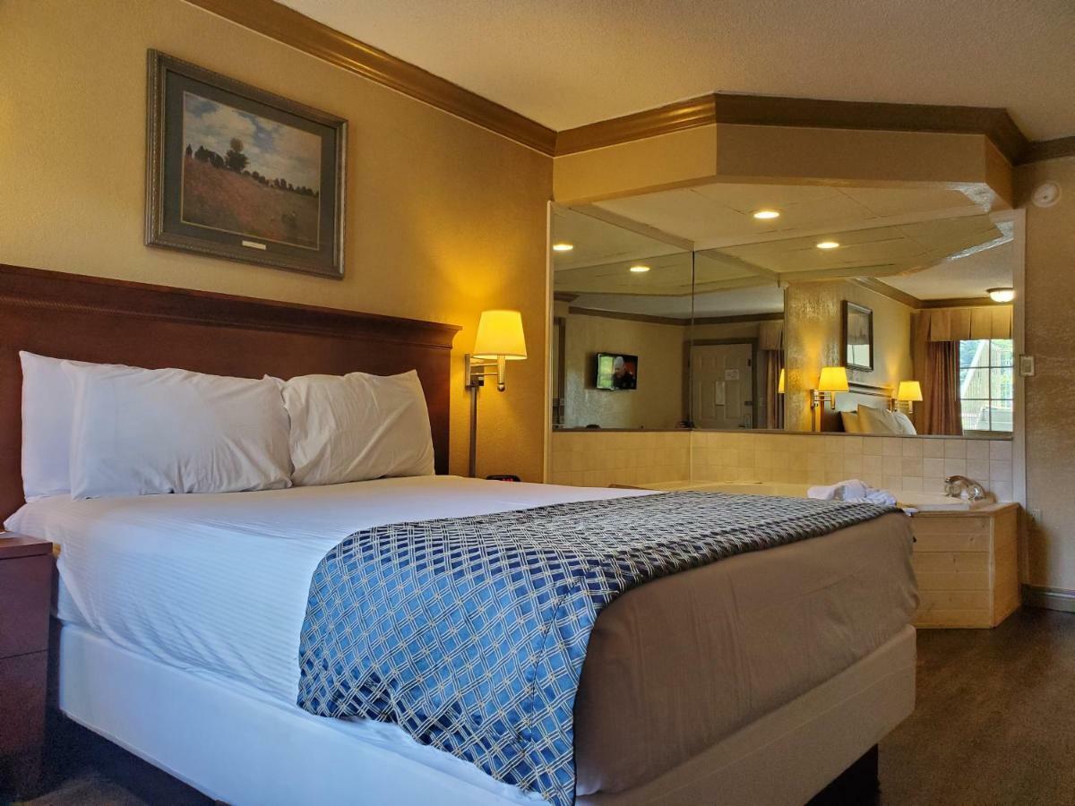 Colonial House Motel 鸽子谷 外观 照片