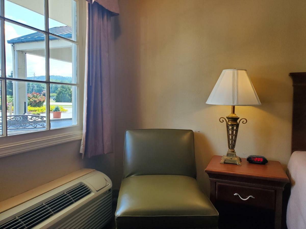 Colonial House Motel 鸽子谷 外观 照片