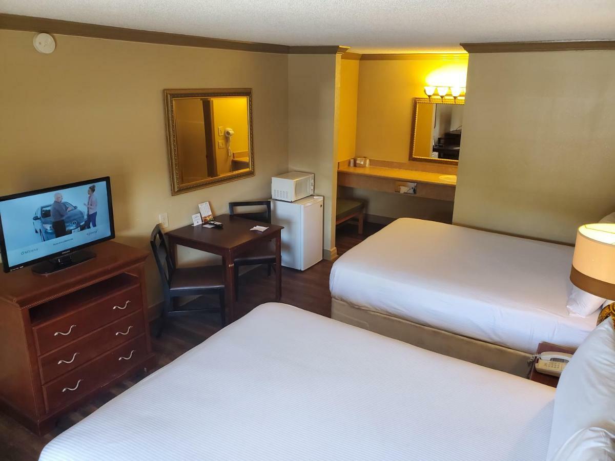 Colonial House Motel 鸽子谷 外观 照片
