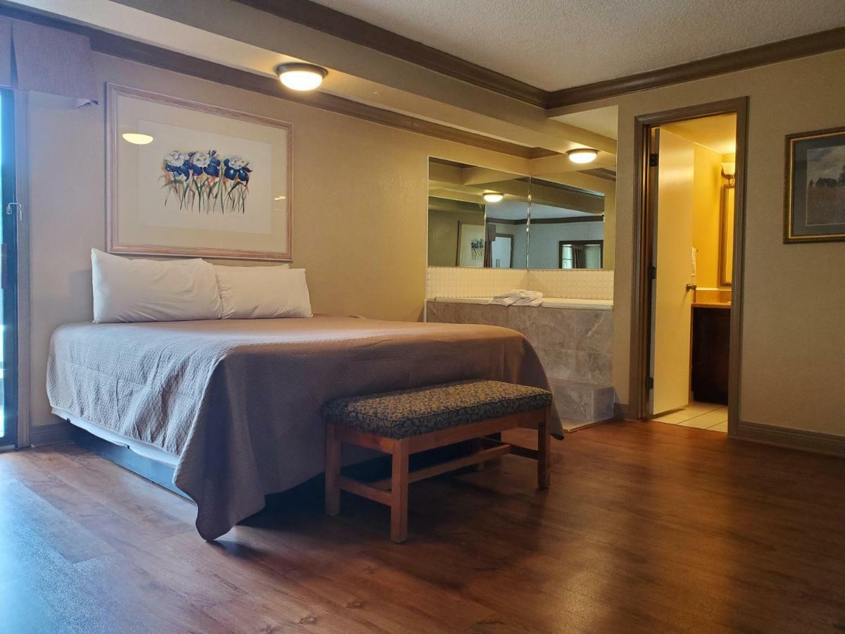 Colonial House Motel 鸽子谷 外观 照片