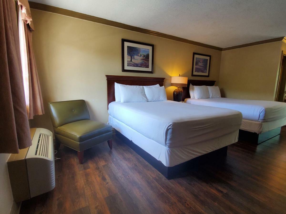 Colonial House Motel 鸽子谷 外观 照片