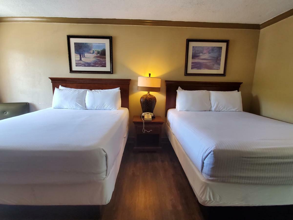 Colonial House Motel 鸽子谷 外观 照片