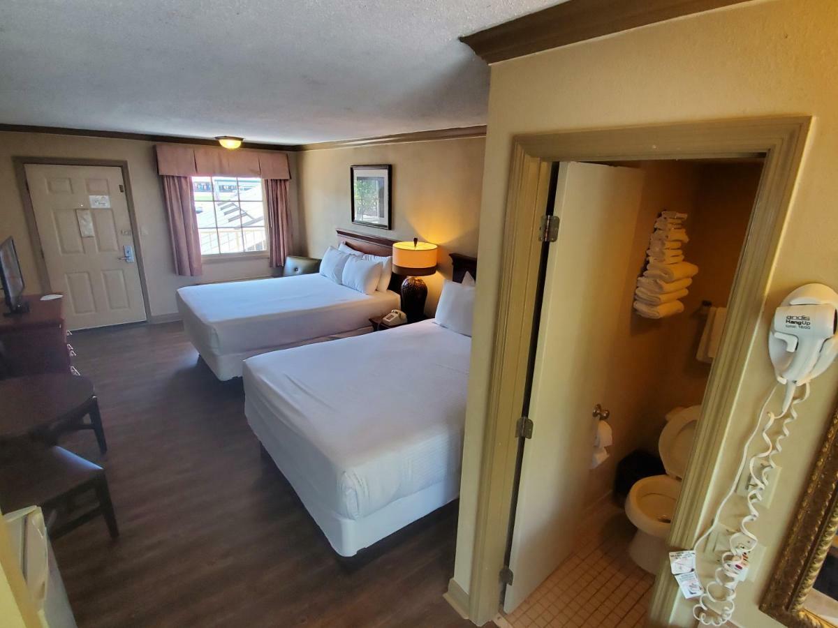 Colonial House Motel 鸽子谷 外观 照片