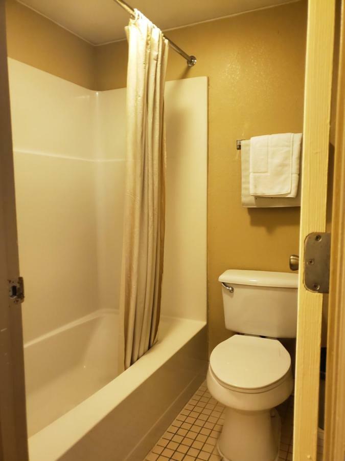 Colonial House Motel 鸽子谷 外观 照片